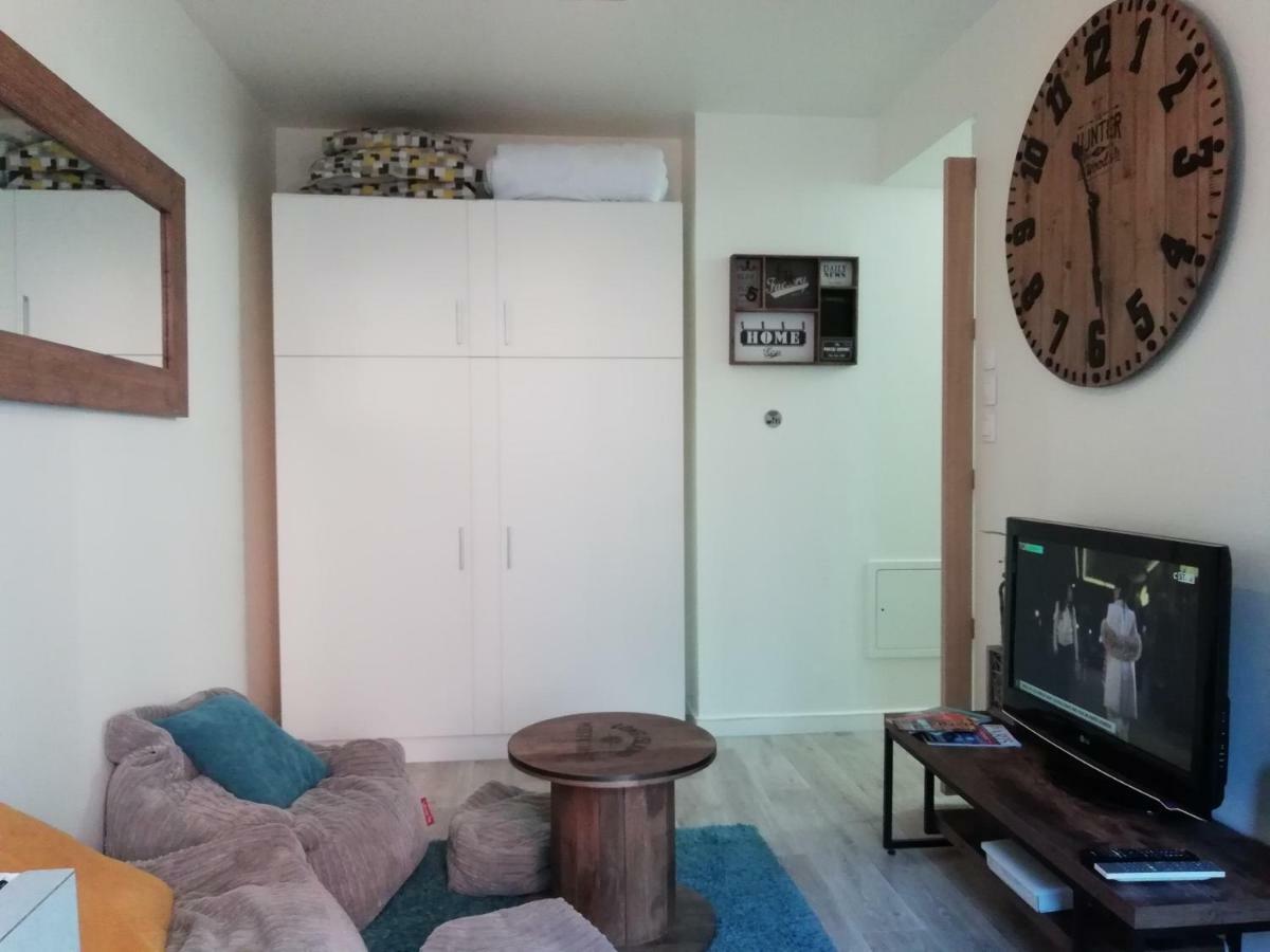 Chic Studio Near Paris Apartman Saint-Denis  Kültér fotó